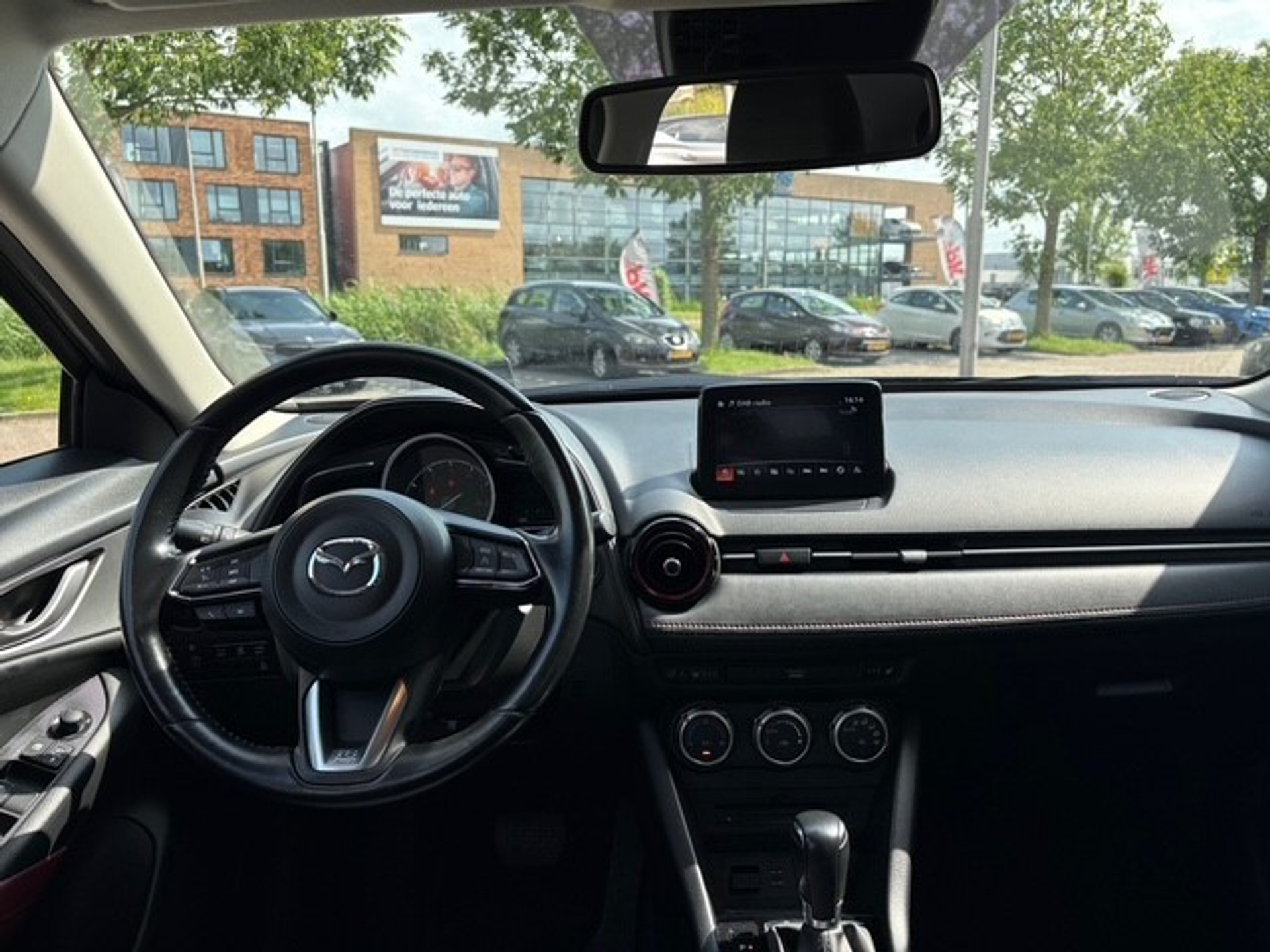 45611156-20.jpg
